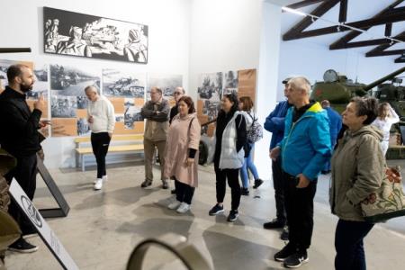 Vodenje v slovenskem znakovnem jeziku, foto Valter Leban (1)